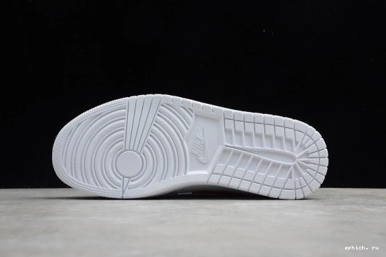 Rep EP BQ6472-106 University Jordan (W) BQ6472-106 White Mid Red 1 0104